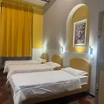 Albergue Borgo Ripa Urban Travel *