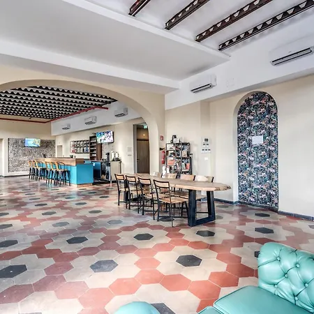 Borgo Ripa Urban Travel Hostel Rzym