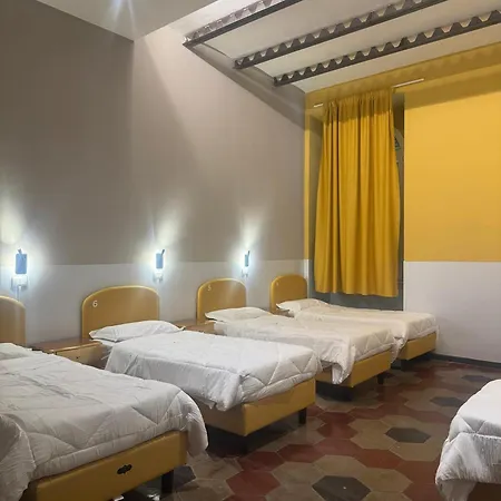 Borgo Ripa Urban Travel Albergue